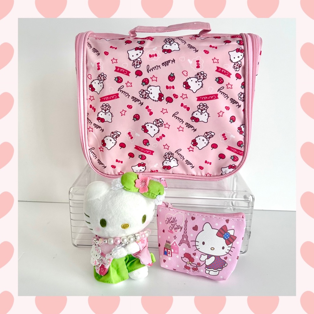 🩷(HK374) Hello Kitty Adorable 4-Piece Cosmetic Case Bundle!